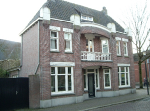 Voorkant Raadhuisstraat 23